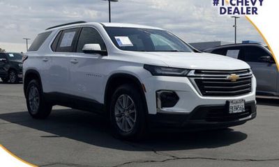 2023 Chevrolet Traverse LT