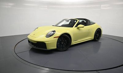 2025 Porsche 911 Targa 4 GTS