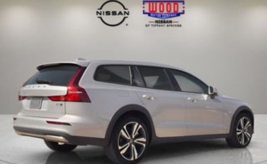 2026 Volvo V60CC Ultra