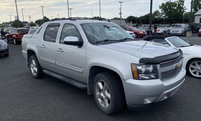 2011 Chevrolet Avalanche LS