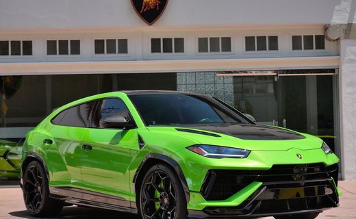 2023 Lamborghini Urus Performante