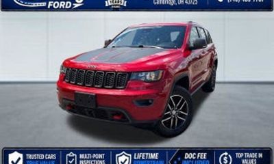 2020 Jeep Grand Cherokee Laredo