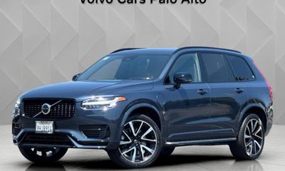 2023 Volvo XC90 Ultimate Dark