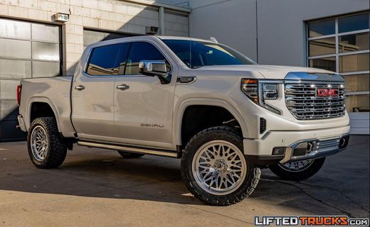 2024 GMC Sierra Denali