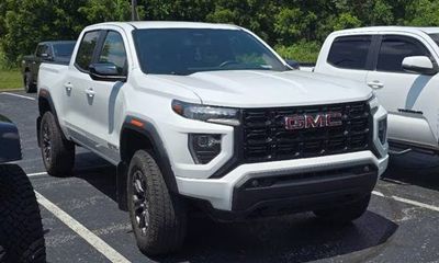 2024 GMC Canyon Elevation