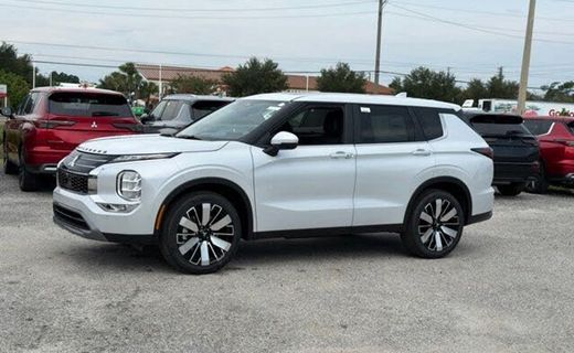 2026 Mitsubishi Outlander