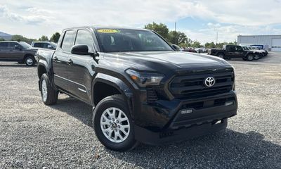 2025 Toyota Tacoma SR5
