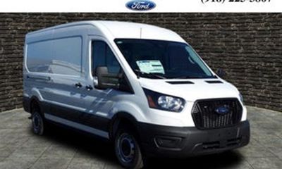 2024 Ford Transit Medium Roof