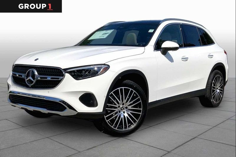 2027 Mercedes-Benz GLC 300 — a typically priced live listing