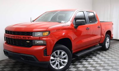2020 Chevrolet Silverado Custom