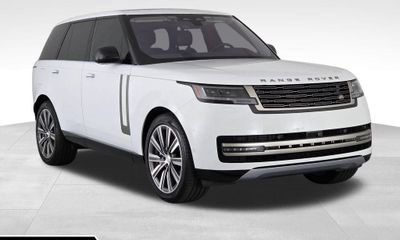 2023 Land Rover Range SE