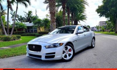 2017 Jaguar XE