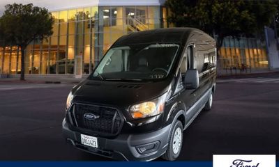 2025 Ford Transit Medium Roof