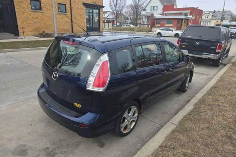 2008 Mazda Mazda5 — a typically priced live listing