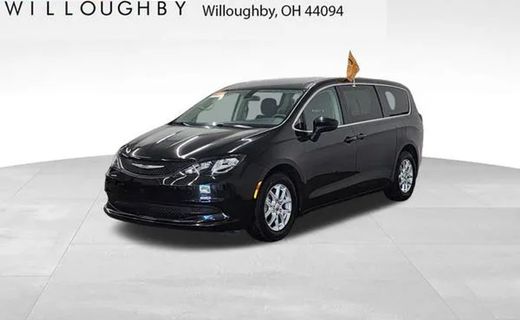 2022 Chrysler Voyager LX