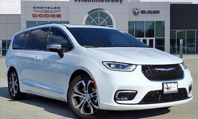 2026 Chrysler Pacifica Pinnacle