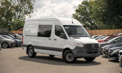 2022 Mercedes-Benz Sprinter 907 VS30