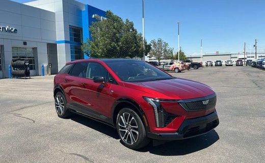 2025 Cadillac Optiq Sport 2