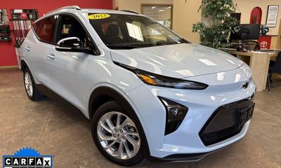 2023 Chevrolet Bolt EUV LT
