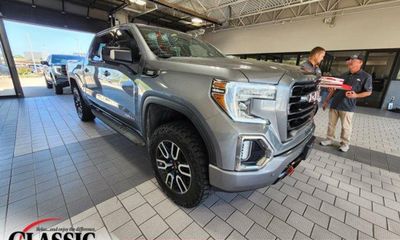 2021 GMC Sierra AT4