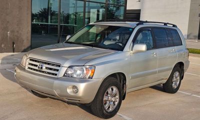 2004 Toyota Highlander STD