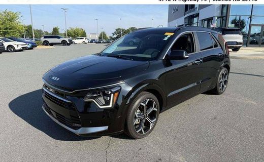 2023 Kia Niro SX