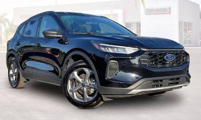 2025 Ford Escape ST Line