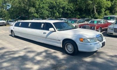 2000 Lincoln Town CAR Signature