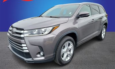 2019 Toyota Highlander LTD Platinum