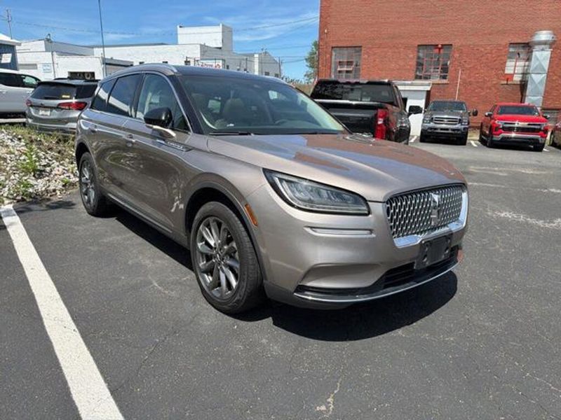 2020 Lincoln Corsair — a typically priced live listing
