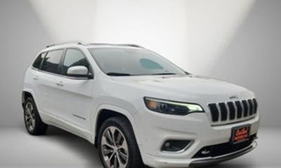2019 Jeep Cherokee Overland
