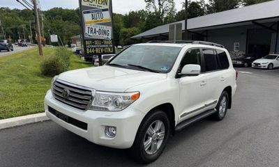 2014 Toyota Land Cruiser VX