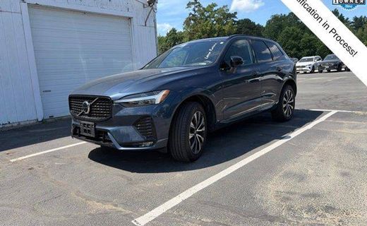 2024 Volvo XC60 Plus Dark