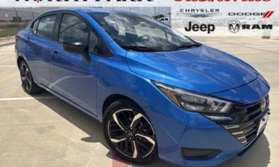 2024 Nissan Versa SR