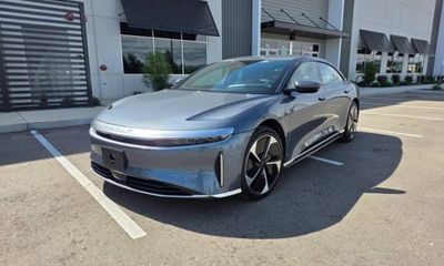2024 Lucid AIR Touring