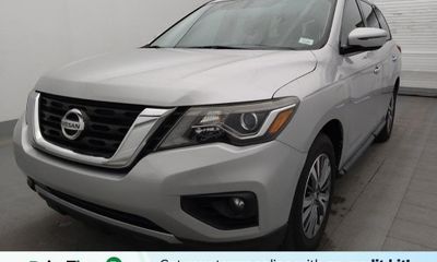 2020 Nissan Pathfinder SV