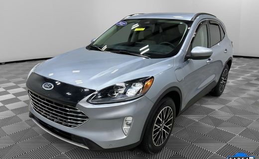 2022 Ford Escape Titanium