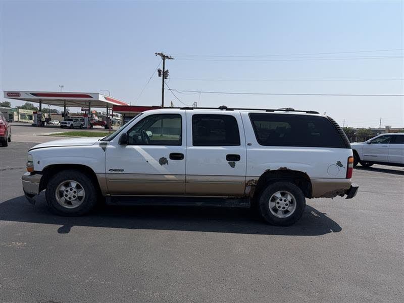 2000 Chevrolet Suburban — a typically priced live listing