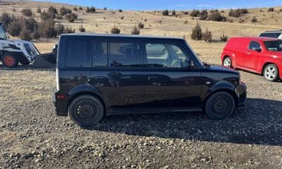 2006 Toyota Scion XA Base