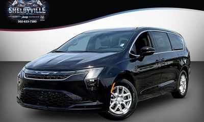 2027 Chrysler Pacifica Select