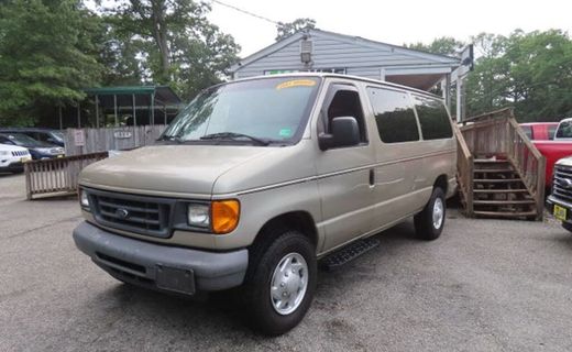 2007 Ford E-350 XL