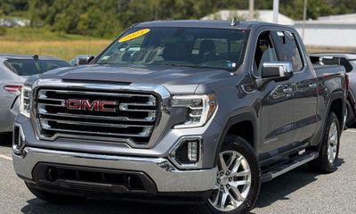 2021 GMC Sierra SLT