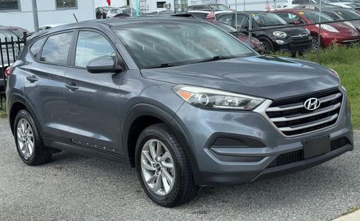 2017 Hyundai Tucson SE NO Options