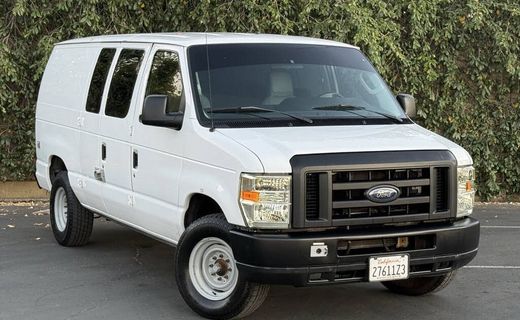 2010 Ford E-250