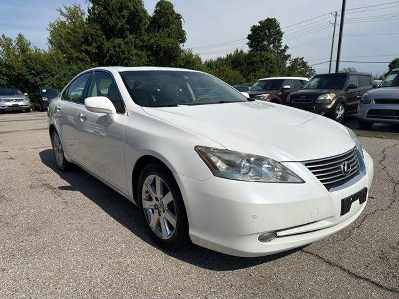 2008 Lexus ES — a typically priced live listing