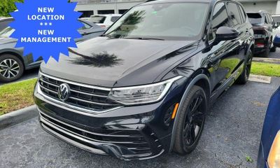 2024 Volkswagen Tiguan SE Black