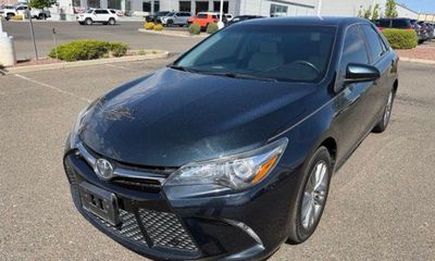 2015 Toyota Camry SE
