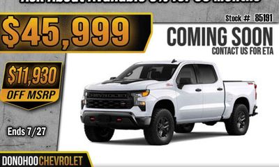 2026 Chevrolet Silverado Trail Boss Custom