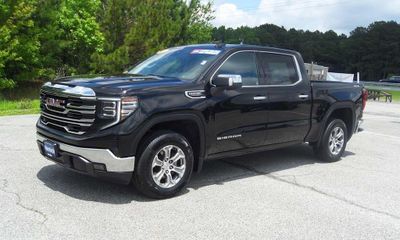 2025 GMC Sierra SLT