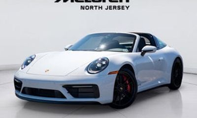 2023 Porsche 911 Carrera S 4S
